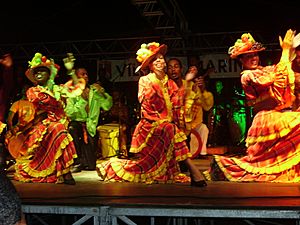 Archivo:Martinique Costumes