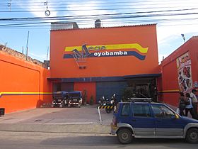 Archivo:O-Mega Plaza Moyobamba