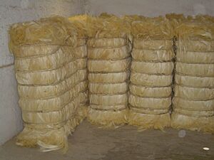 Archivo:Pacas de sisal