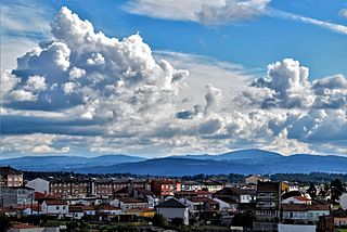 Panorámica da Vila de Melide.jpeg