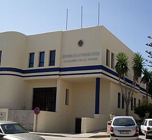 Archivo:Police Station, Alhaurín de la Torre, Spain