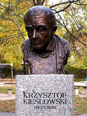 Archivo:Popiersie Krzysztof Kieślowski ssj 20071009