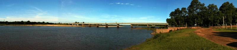 Puente y playa de Villa Florida