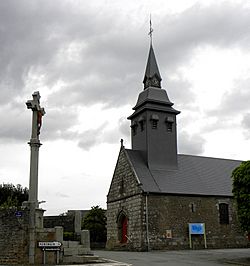 Saint-Ellier-du-Maine (53) Église 01.JPG