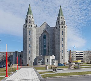 Archivo:Université Laval 001