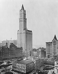 Archivo:View of Woolworth Building fixed