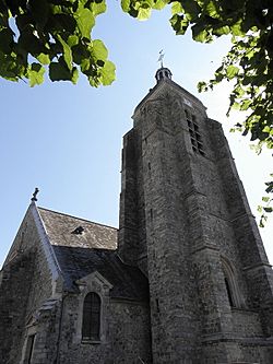 Villeblevin (89) Église.jpg