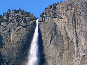 Archivo:Yosemite Falls10