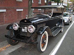 Archivo:1922 Lincoln touring automobile