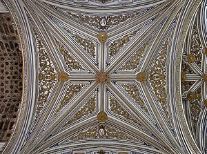 Archivo:Bóveda de la capilla mayor de la iglesia del Monasterio de Santa Clara, Sevilla