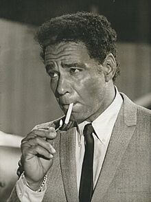 Bernie Hamilton "Ironside" (1967 NBC press photo).jpg