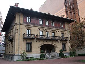 Archivo:Bilbao (Vizcaya)-Palacio de Ibaigane (sede del Athletic Club de Bilbao)