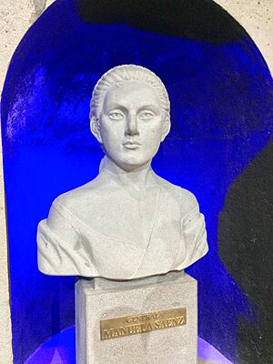 Archivo:Busto de Manuela Sáenz, Templo de la Patria (Quito, Ecuador)