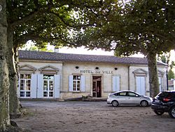 Captieux Mairie.jpg