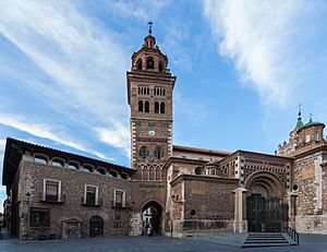 Archivo:Catedral, Teruel, España, 2014-01-10, DD 67