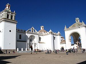 Archivo:Church of copacabana