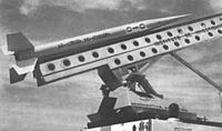 Archivo:Cohete Orión II O-10 en rampa