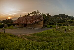 Archivo:Donejakue Bidea Gipuzkoan - San Martin baseliza - hegoaldea
