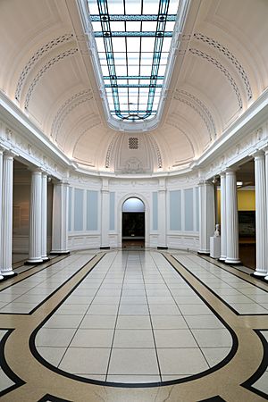 Archivo:Dublino, Hugh Lane Municipal Gallery of modern art, salone ovale nella parte vecchia 01