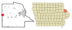 Dubuque County Iowa Incorporated and Unincorporated areas Dyersville Highlighted.svg