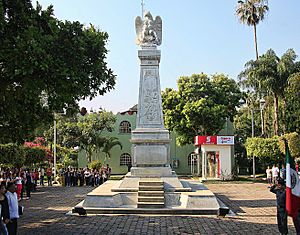 Archivo:El Aguila monumento Fortin