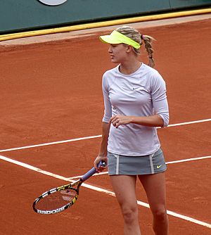 Archivo:Eugenie Bouchard - Roland Garros 2013 - 001