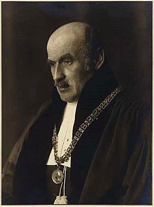 Archivo:Karl Vossler 1926