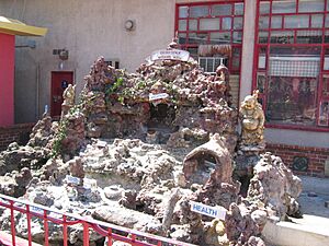 Archivo:La-chinatown-wishingwell