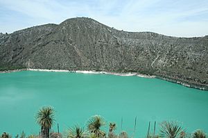 Archivo:Lago-cráter Atexcac Puebla