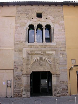 Archivo:Palacio de los conde Luna, en la ciudad de León