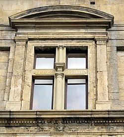 Archivo:Palazzo bartolini salimbeni, finestra, iscrizione 'per non dormire' 02