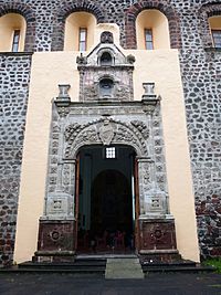 Archivo:Parroquia y exconvento de San Bernardino de Siena, Xochimilco