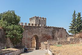 Archivo:Puerta del Capitel, Alcazaba, Badajoz, España, 2020-07-22, DD 45