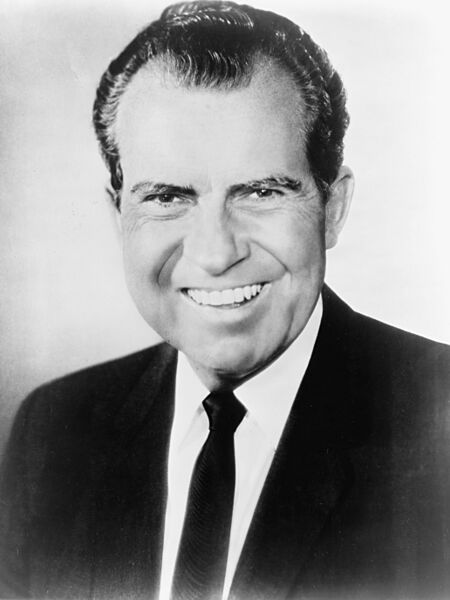 Richard Nixon portrait (1)