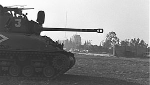 Archivo:Sherman tank in Jerusalem in Six Days War