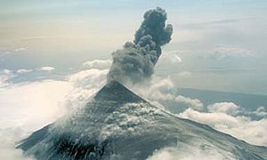Archivo:Shishaldin Volcano eruption 1999