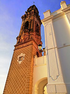 Archivo:Torre de la Virgen de Gracia (Oliva de la Frontera)