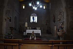 Archivo:Villar del Buey - interior igrexa