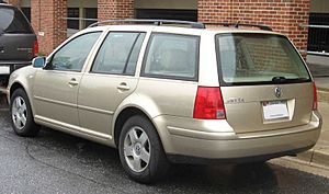 Archivo:Volkswagen Jetta wagon