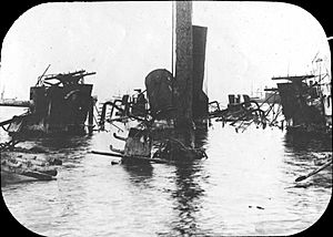 Archivo:Wreck of cruiser Castilla