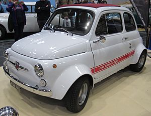 Archivo:1971 Fiat Abarth 695