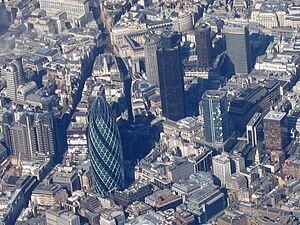 Archivo:Aerial view of the City of London