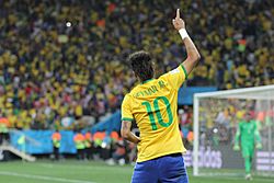 Archivo:Brazil and Croatia match at the FIFA World Cup 2014-06-12 (45)