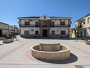 Archivo:Casa consistorial de Almonacid de Toledo