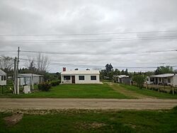 Casas en La Radial, Uruguay.jpg