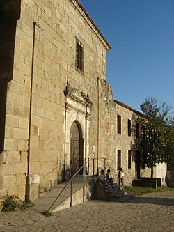 Archivo:Convento de San Miguel en San Martin de Trevejo