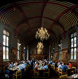 Archivo:Dining hall of Corpus Christi College, Cambridge