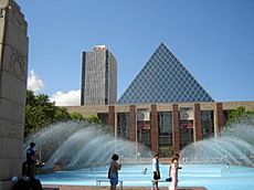 Archivo:Edmonton City Hall