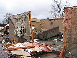 Archivo:February 28, 2011 Dubois Indiana tornado damage