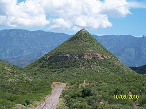 Archivo:La Pirinola - panoramio